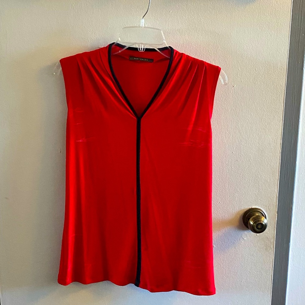 Suzy Shier top. Size small